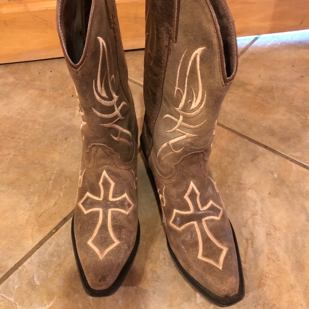 Justin Cross boots